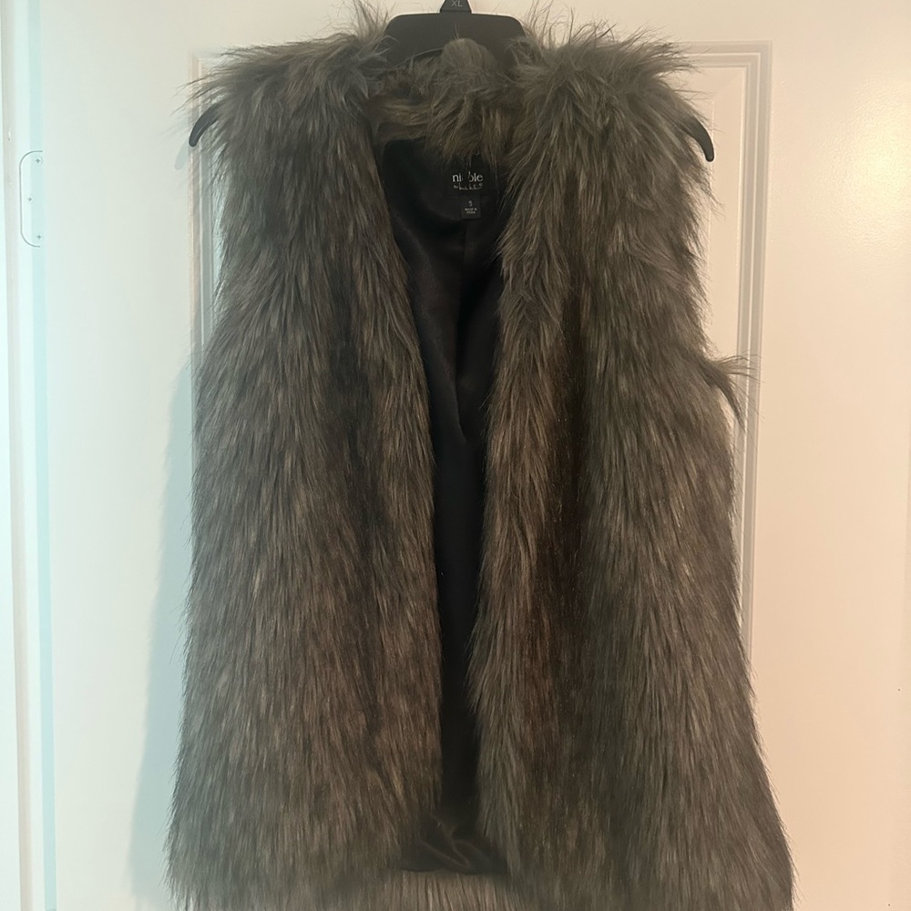 Nicole by Nicole Miller Faux Fur Vest in Brown